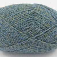 blaue shetland-wolle 240 yell-sound-blue jamieson's-of-shetland shetland-spindrift woll-habitat